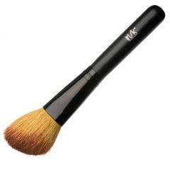 Кисть для румян скошенная (енот) IRISK Black