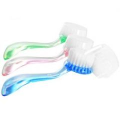 Щеточка для ногтей  с длинной ручкой, мягкая